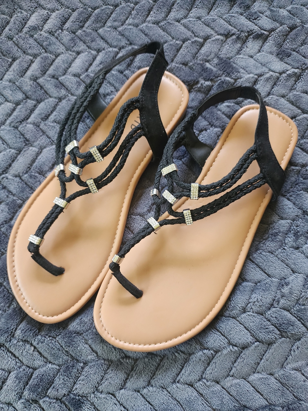Torrid Women's Black Braided T-Strap Sandals with Tan Footbed 10WW
